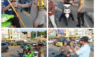 Ramadhan Berkah  Pembagian takjil Pada Bulan suci Ramadhan 1445 H/2024 M oleh Polsek Lubuk Baja kepada Masyarakat  Pengguna Jalan