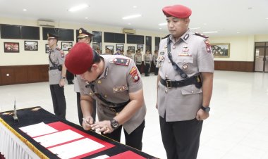 Kapolresta Barelang Memimpin Serangkaian Acara Penghargaan dan Sertijab Polresta: Kenaikan Pangkat ASN, Sertijab Kasat Resnarkoba, dan Pemberian Penghargaan Polsek Terbaik