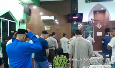 Kegiatan Sholat Subuh Keliling Polsek Sungai Beduk Polresta Barelang bersama  Masyarakat Kec. Sungai Beduk
