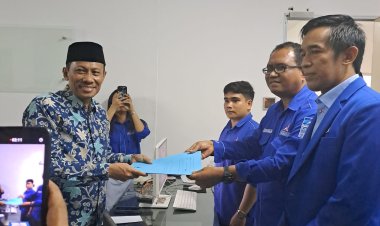 Maju Melalui Jalur Partai Untuk Pilwako Batam 2024, Irwansyah Mendaftar ke Partai Demokrat Kota Batam