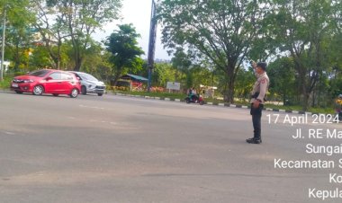 Polsek Sekupang laksanakan Strong point pagi dibeberapa titik simpang yang ada di Sekupang
