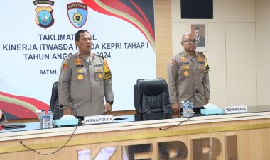 WAKAPOLDA KEPRI PIMPIN TAKLIMAT AWAL TAHAP I AUDIT KINERJA ITWASDA POLDA KEPRI