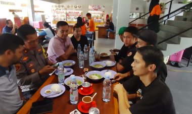 Kapolsek Sekupang Ajak Komunitas  Taksi Online Bersama Jaga Ketertiban di Kecamatan Sekupang