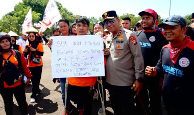 PERINGATAN HARI BURUH TAHUN 2024 DI BATAM KEPRI KONDUSIF: KAPOLDA KEPRI BERSAMA SERIKAT PEKERJA RAYAKAN MAYDAY