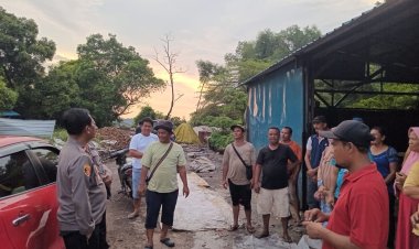 Pesan Kapolsek Sekupang Saat Silaturahmi Dengan Petani Arang Di Tanjung Pinggir