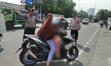 Tanggapi Aduan Masyarakat Maraknya Pelanggaran Lalin Di Tl Kelapa Dua, Polsek Kebon Jeruk Tempatkan Personel
