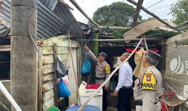 Peduli Korban Bencana, Polres Bintan Berikan Bantuan