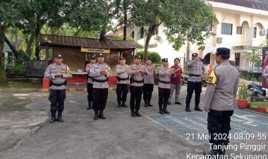 Pimpin Apel Pagi, Kapolsek Sekupang Beri Arahan Tingkatkan Profesional Kerja
