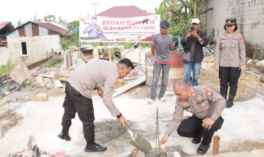 Kapolda Kepri Bersama Polres Karimun Gelar Program Bedah Rumah bagi Korban Angin Puting Beliung