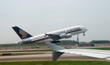 Turbulensi Ekstrem: Pesawat Singapore Airlines Mendarat Darurat, Satu Penumpang Tewas