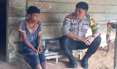 Bhabinkamtibmas Kelurahan Gunung Lengkuas Polsek Bintan Timur Ajak ODGJ Berinteraksi dan Lakukan Hal Positif