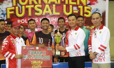 Polres Karimun Penutupan Turnamen Futsal Dalam Rangka Hari Bhayangkara Ke-78 Berlangsung Sukses
