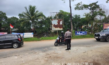 Personil Polsek Sungai Beduk Polresta Barelang Laksanakan Strong Point Pagi antisipasi kemacetan pada pagi hari