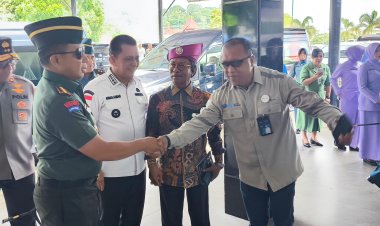 Darwis GM PELINDO Tanjungpinang Sambut Kunjungan Kerja Panglima TNI Republik Indonesia