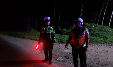 Sat Lantas Polres Simalungun Gelar Blue Light Patrol, Jaga Keamanan dan Ketertiban Lalu Lintas Dimalam Hari