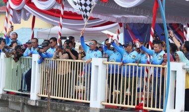 IRJEN POL YAN FITRI HALIMANSYAH BUKA PERLOMBAAN DAYUNG SAMPAN DAN KETINTING