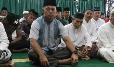 Polresta Barelang Gelar Shalat Idul Adha 1445 H dan Pemotongan 7 Ekor Sapi serta 15 Ekor Kambing