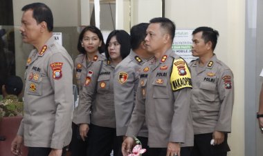Kapolda Kepri Lakukan Pengecekan Pelaksanaan Bakti Kesehatan Operasi Bibir Sumbing dan Sunatan Massal di RS Bhayangkara