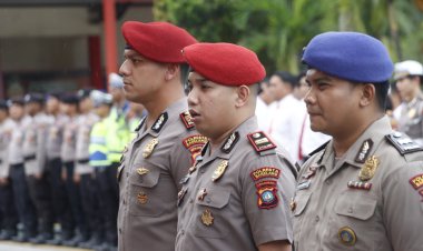 Kapolresta Barelang Pimpin Upacara Korp Raport Kenaikan Pangkat 86 Personel Polresta Barelang Periode 1 Juli 2024