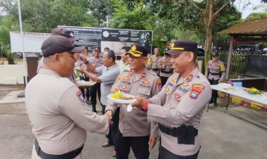 Kapolsek Sekupang Gelar Syukuran Untuk Personil Polsek Sekupang Yang Naik Pangkat