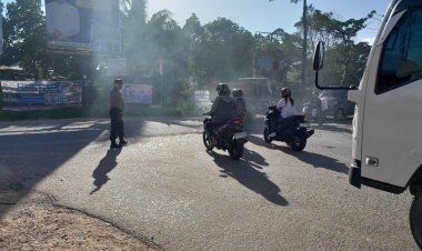 Personil Polsek Sungai Beduk Polresta Barelang Laksanakan Strong Point Pagi antisipasi kemacetan pada pagi hari