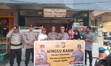 Bersama Pedagang, Kapolsek Sekupang Pimpin Minggu Kasih di Kelurahan Sei Harapan