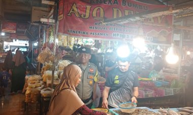 Sambangi Pasar Tradisional, Bhabinkamtibmas Polsek Sekupang Himbau Kepada Pedagang Pasar
