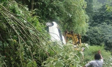 Polsek Parapat Evakuasi Korban Kecelakaan Tunggal di Jalan Lintas Pematangsiantar-Parapat, Empat Orang Luka-luka