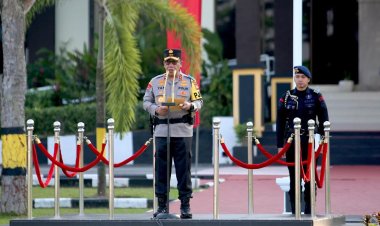 Kapolda Kepri Irjen Pol Yan Fitri Halimansyah Pimpin Apel Gelar Pasukan Operasi Patuh Seligi 2024