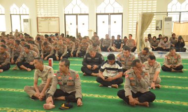 POLDA KEPRI Gelar Peringatan Tahun Baru Islam 1 Muharam 1446 H dengan Khidmat