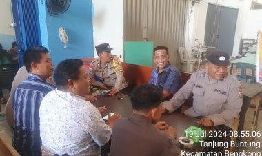 Polresta Barelang dan Warga Bengkong Gelar Jumat Curhat Kamtibmas di Cafe A2