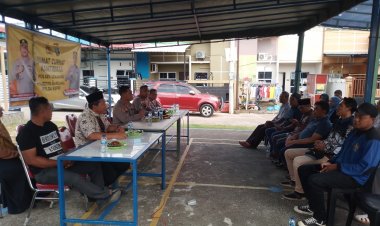Kapolsek Sekupang lakukan Jumat Curhat Ajak Jaga Kondusifitas Kecamatan Sekupang