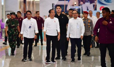 Presiden Jokowi dan Ibu Iriana Naik Kereta Cepat Whoosh dalam Kunjungan Kerja ke Jawa Barat