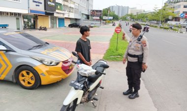 Kegiatan pengaturan Jalan Strong poin pagi   di wilayah Polsek Lubuk Baja kota Batam
