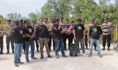 Amankan Aksi Unjuk Rasa Dari LSM DPD Lang Laut, Polres Lingga Turunkan 40 Personel