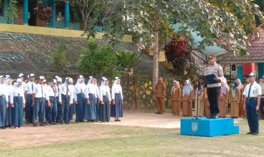 Polisi Jadi Inspektur Upacara di Sekolah, Tananamkan jiwa Nasionalisme, Patriotisme, serta sikap Patuh Hukum