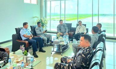 Danlanud RSA Natuna Antar Kepulangan Kepala Bakamla RI dan Rombongan Usai Kunjungan Kerja