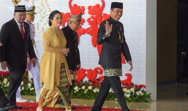 Presiden Jokowi Kenakan Busana Adat Betawi dalam Pidato Kenegaraan di Gedung Nusantara