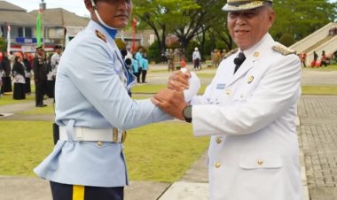 Bupati Natuna Apresiasi TNI AU sebagai Pengawal Kehormatan Paskibraka Pada HUT ke-79 Kemerdekaan RI