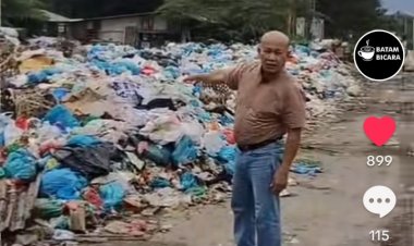 Yusril Koto Soroti Lautan Sampah di Tanjung Piayu, Kritik Kinerja DLH Batam