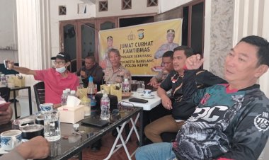 Kanit Binmas Polsek Sekupang Tampung Harapan Warga Di Kegiatan Jumat Curhat