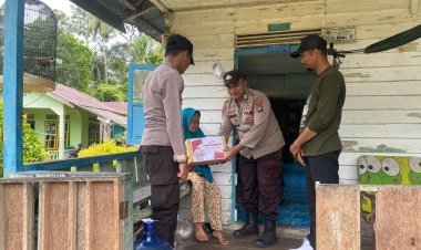 Polsek Daik Lingga Salurkan Bantuan Sosial dari Kapolres Lingga Kepada Masyarakat