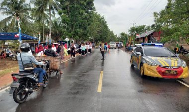 Luar Biasa, Tak Kenal Lelah Polres Bintan Berikan Pengamanan Perayaan HUT RI Ke-79, Hingga Ke Pelosok