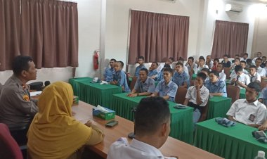 Cegah Tawuran, Kapolsek Sekupang Datangi Siswa Sekolah SMK Negeri 04 Kota Batam
