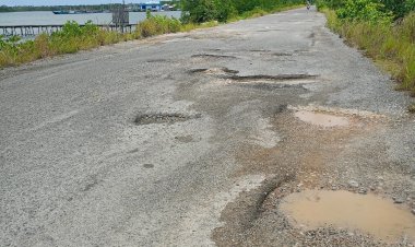 Kerusakan Parah Jalan Ranai-Penagi, Warga Berharap Perbaikan Segera dari Pemprov Kepri