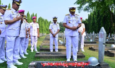 Jelang HUT Ke-79 TNI AL, Kasal Pimpin Ziarah Ke Tamam Makam Pahlawan Nasional