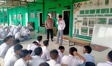 Kanit Binmas Polsek Sekupang Tekan Kenakalan Remaja Lewat Pembekalan di SMK Maarif NU