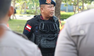 IRJEN POL YAN FITRI HALIMANSYAH KAPOLDA KEPRI HADIRI PELANTIKAN ANGGOTA DPRD PROVINSI KEPULAUAN RIAU PERIODE 2024-2029