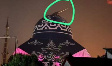 Hujan Deras dan Angin Kencang Rusak Tiang Kubah Masjid Agung Raja Hamidah Batam