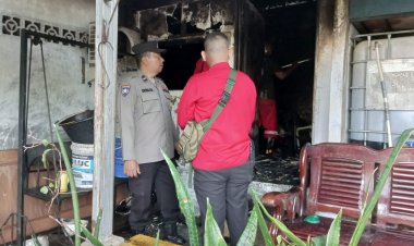 Polsek Sekupang Bersama Warga Sigap Evakuasi Kebakaran di Kampung Bukit Tanjung Riau Sekupang